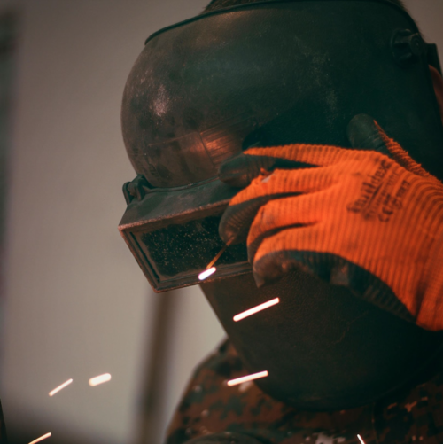 4 Key Factors To Consider When Choosing a Welding Helmet